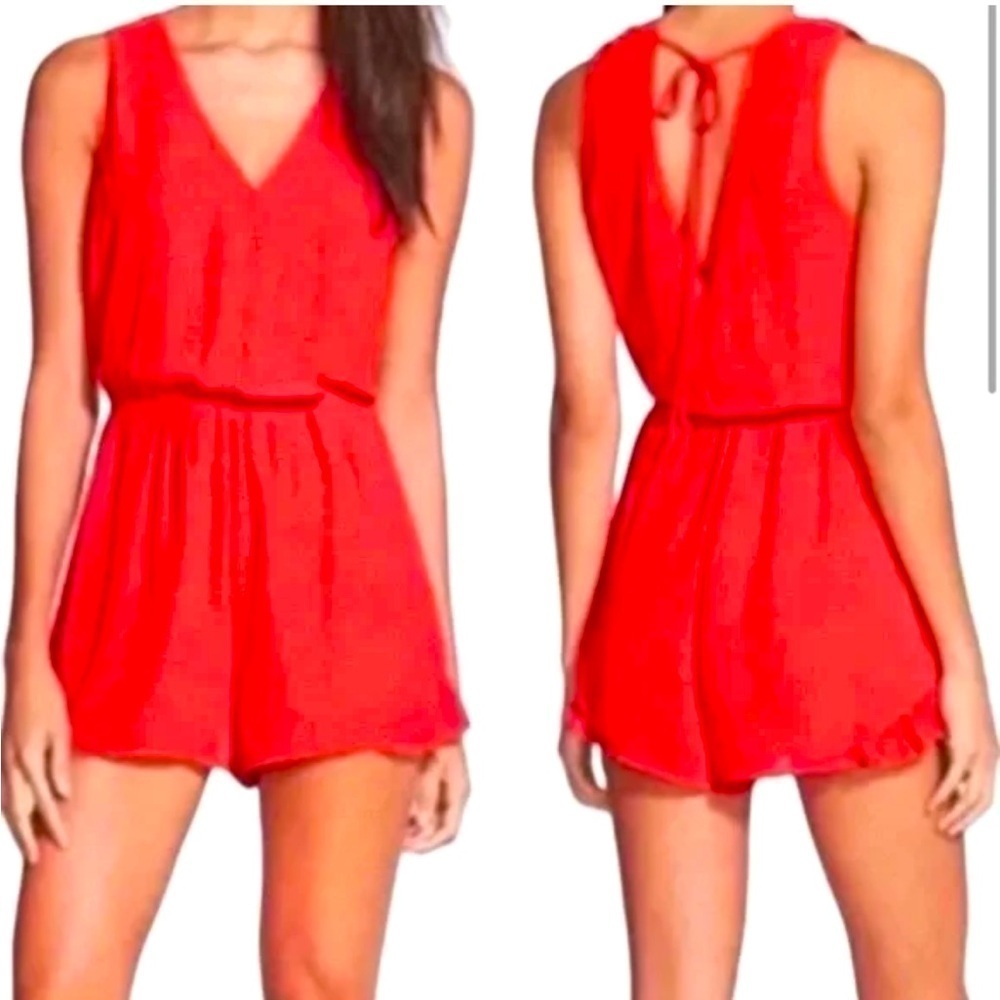 ASTR The Label, Coral Ruffle Romper, Fully Lined, Open Back Jumpsuit,  size M
